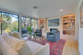 Modern Austin Home with Yard about 1 Mi from ACL!